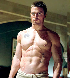 shirtless Stephen Amell abs muscles