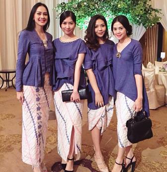Kebaya Simple Dan Mewah