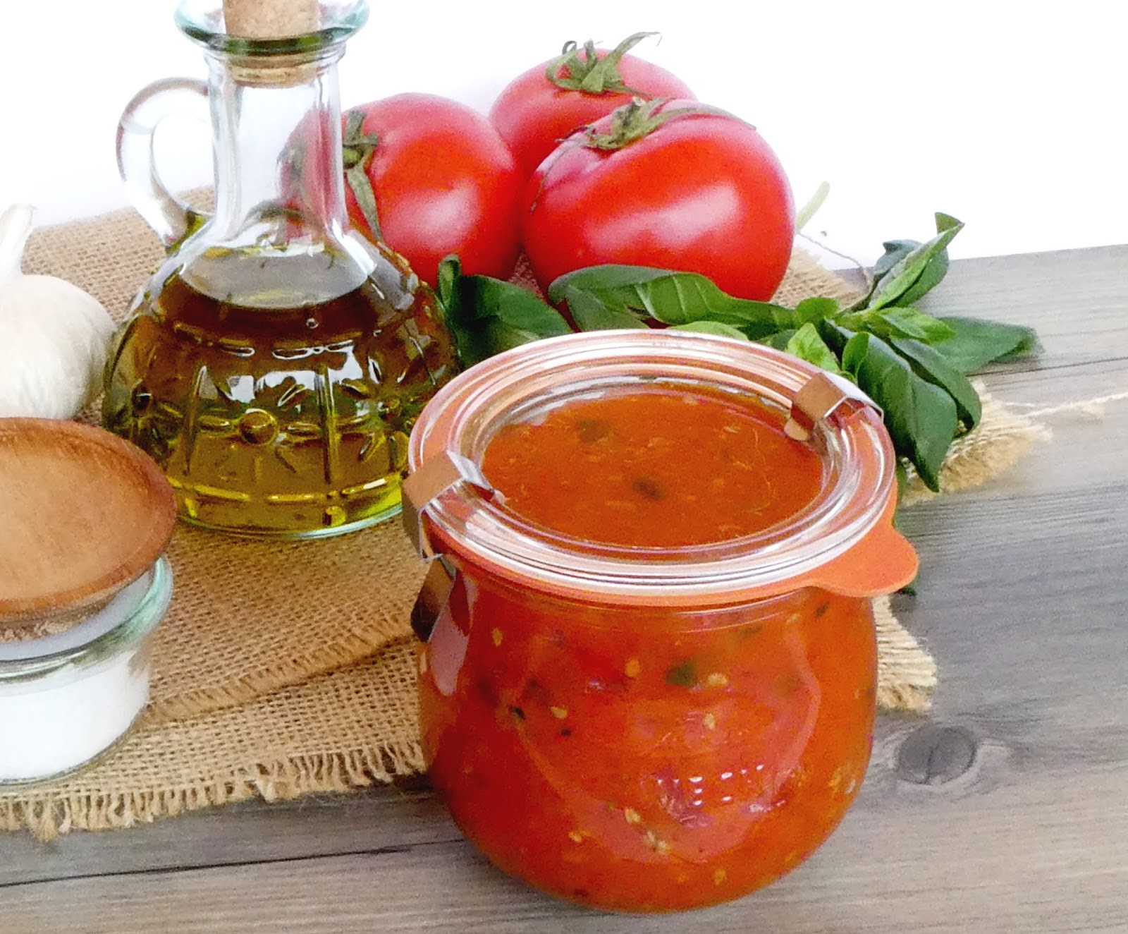 Una Fiera en mi cocina Salsa de tomate y albahaca ¡Espectacular!