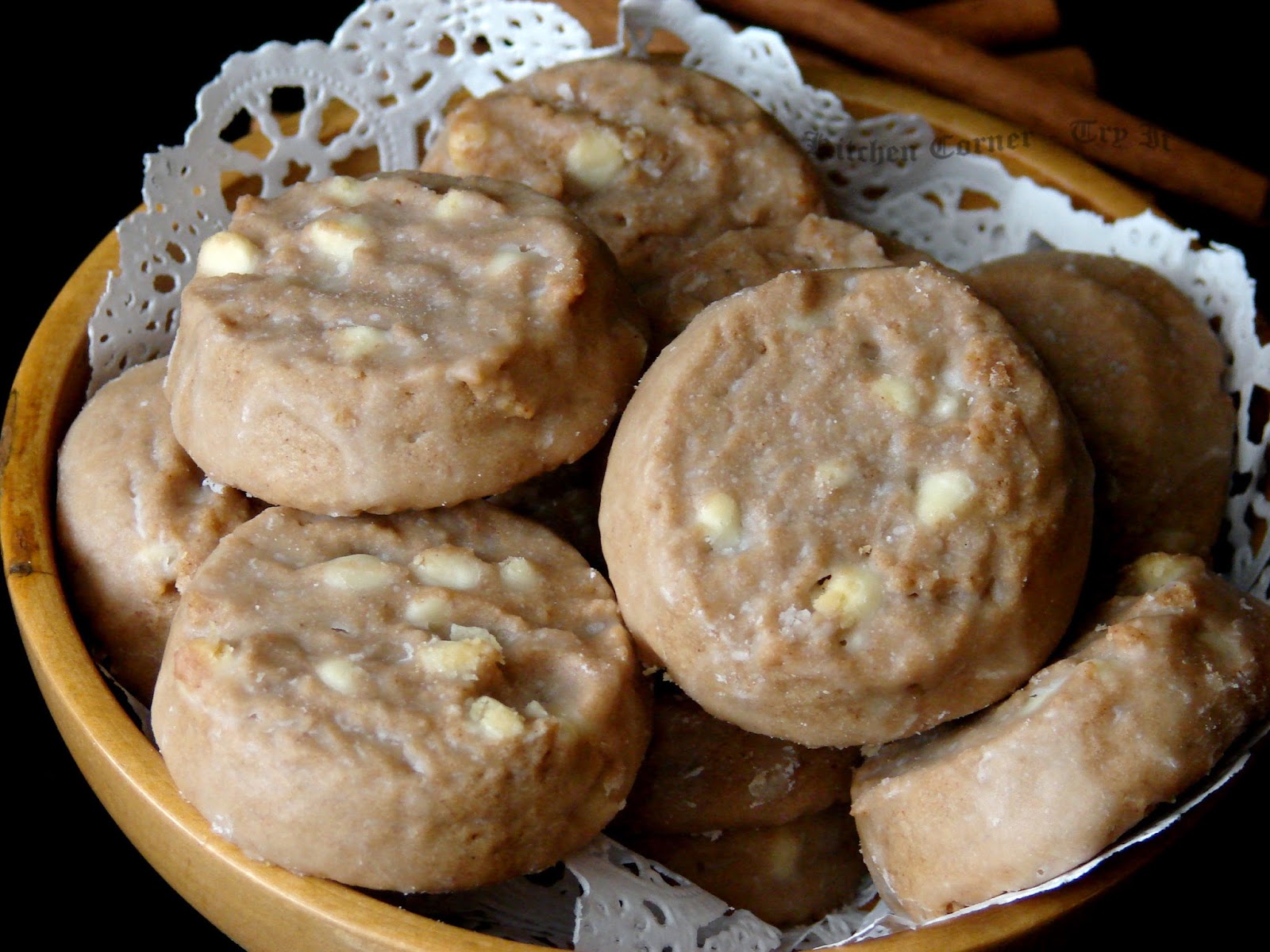Iced Cinnamon Cookies