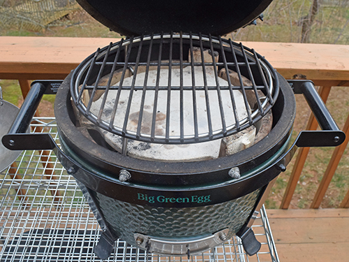 How to set up your BGE MIni-Max for indirect grilling heat.