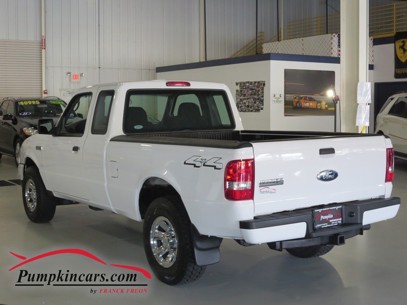 BEAUTIFUL 09 FORD RANGER!