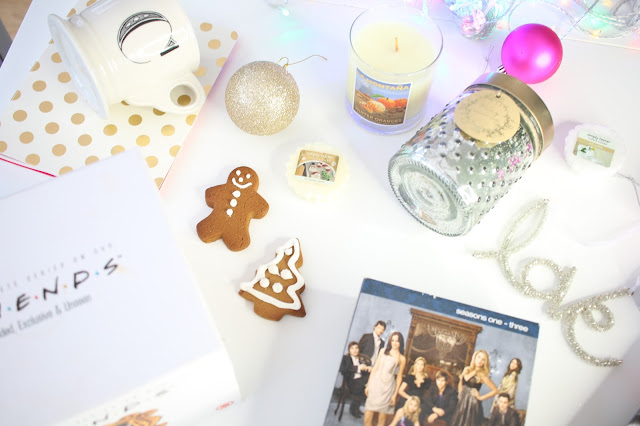 A Cosy Gift Guide For Home.