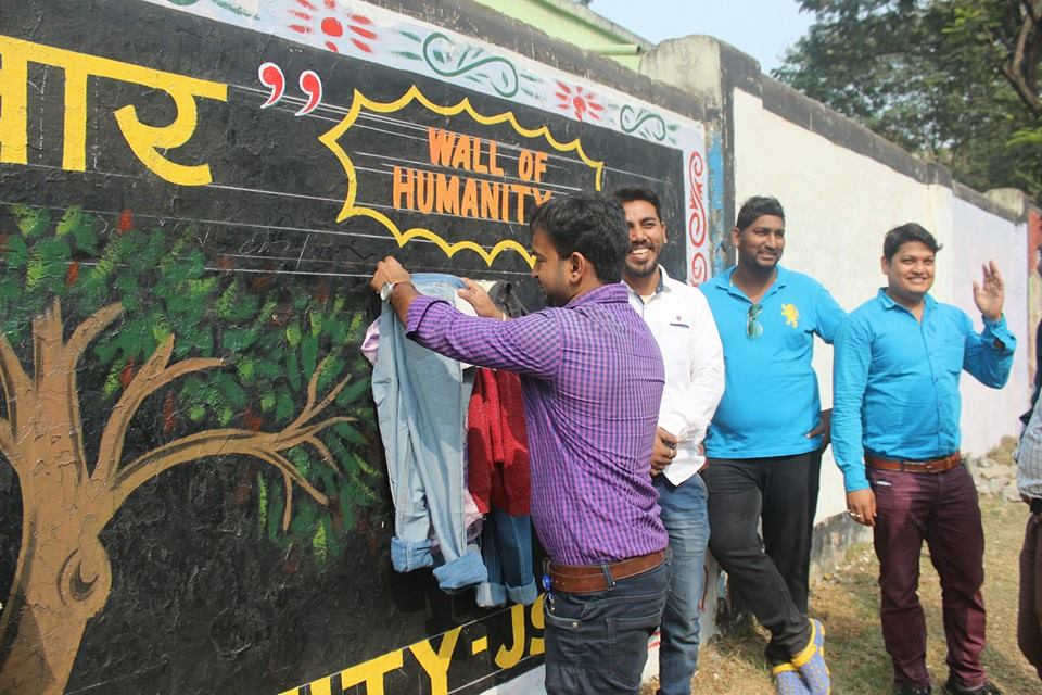 Wall of Humanity in Jamshedpur, India