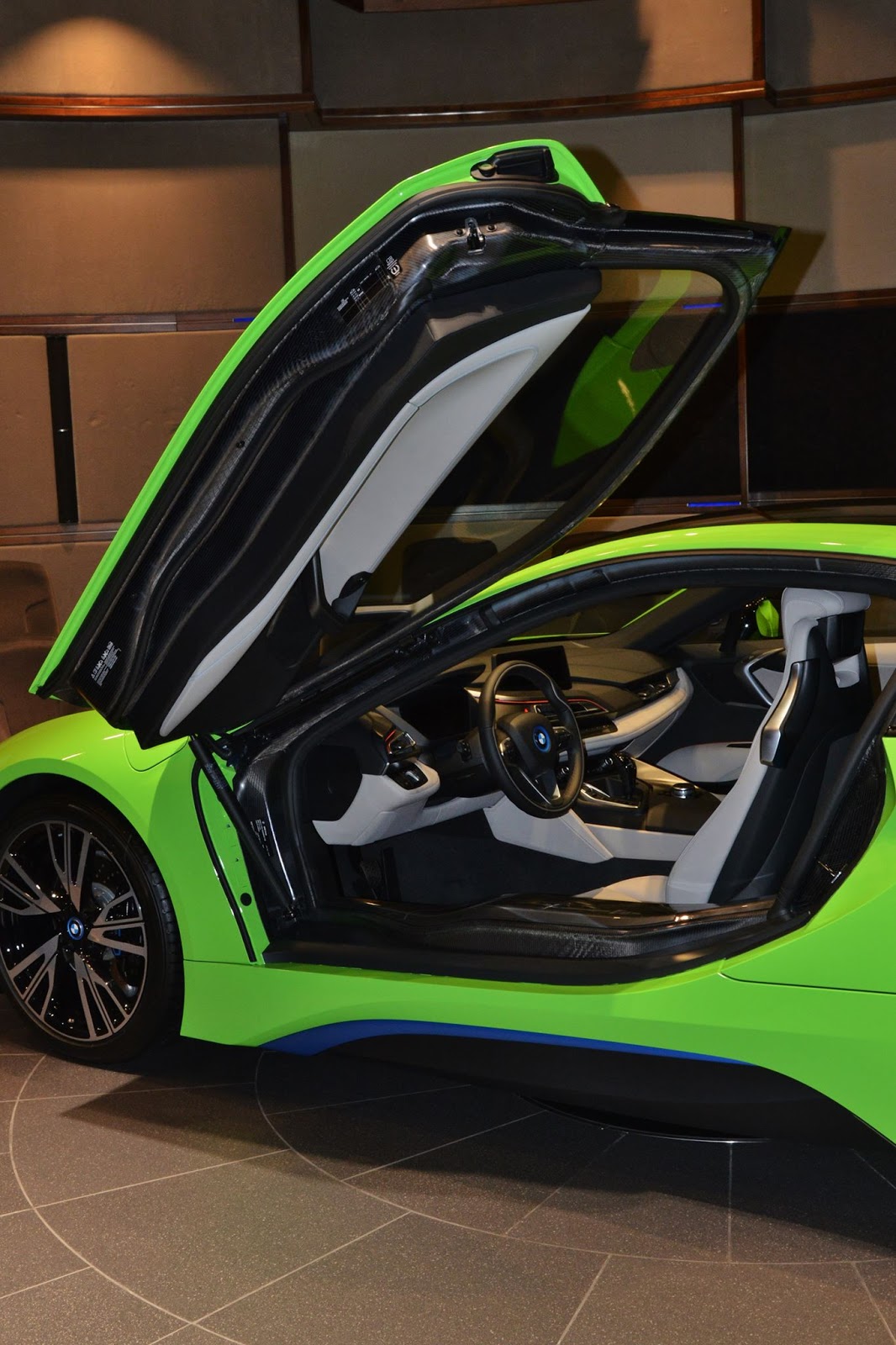 Ever Seen a Lime Green BMW i8 Before? Carscoops