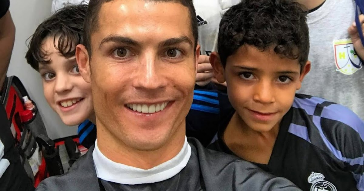 FOOTBALL : CRISTIANO RONALDO'S 7-YEAR-OLD SON JR HITS A SCREAMER FROM ...