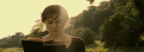 Resultado de imagem para gif lendo livro tumblr