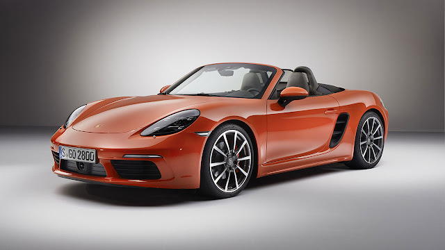 The new Porsche 718 Boxster: The definitive mid-engined roadster