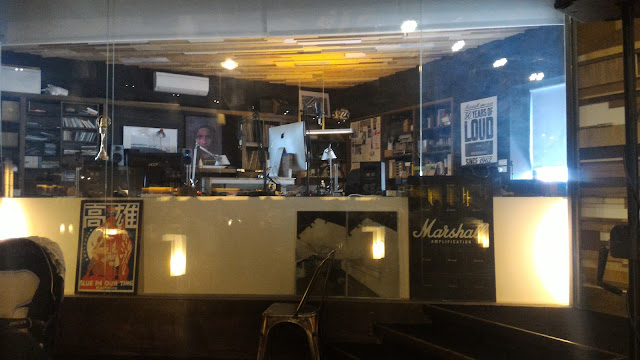 【高雄美食】駁二藝術特區美食餐廳,氣氛超好的電台食堂In Our Time 【高雄美食】駁二藝術特區美食餐廳,氣氛超好的電台食堂In Our Time