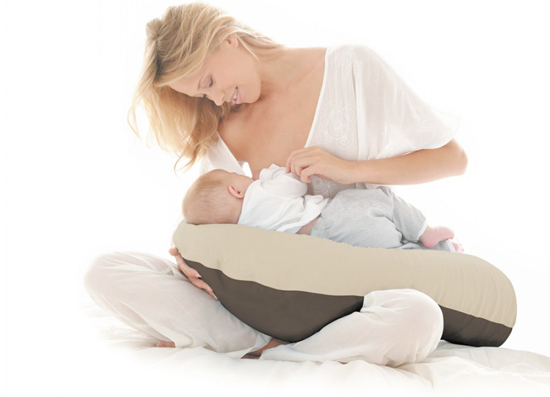 5 ESSENTIAL PRODUCTS EVERY BREASTFEEDING MOTHERS SHOULD HAVE