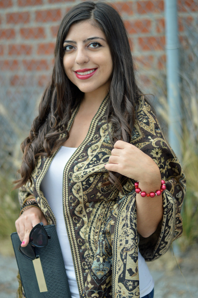 How to style a scarf as a main piece Jordanian Scarf and Zara Jeans PhD Fashionista