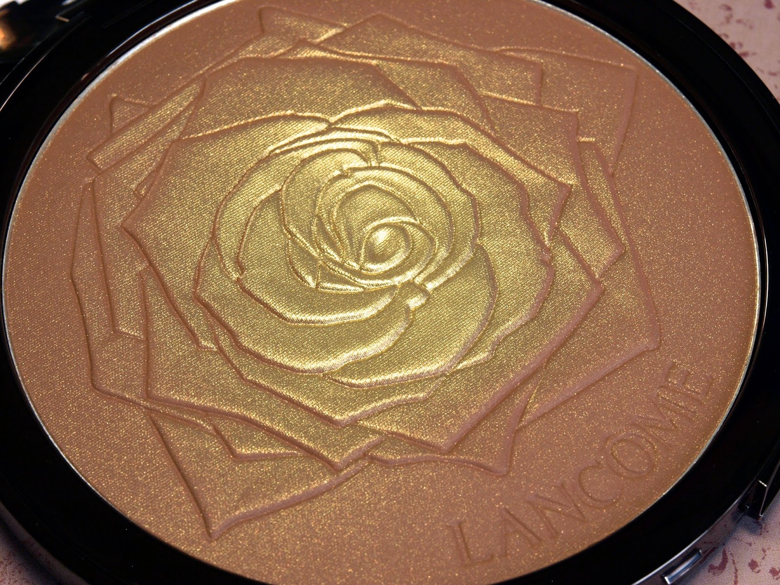 Lancôme Golden Riviera Summer 2014 Collection Star Bronzing Powder and Bronzing Brush: Review and Swatches bronzer