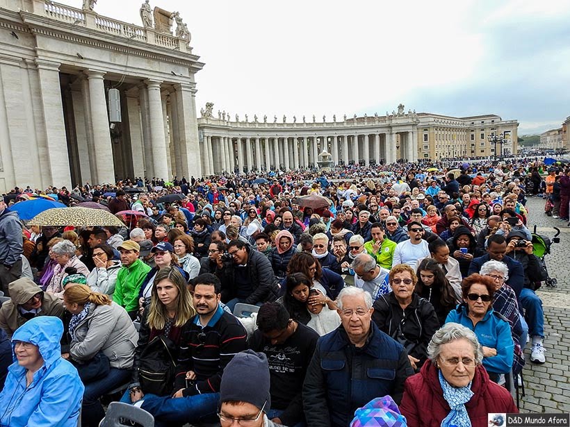 Audiência do Papa na Praça São Pedro - Diário de Bordo: 3 dias em Roma Audiência do Papa na Praça São Pedro - Diário de Bordo: 3 dias em Roma