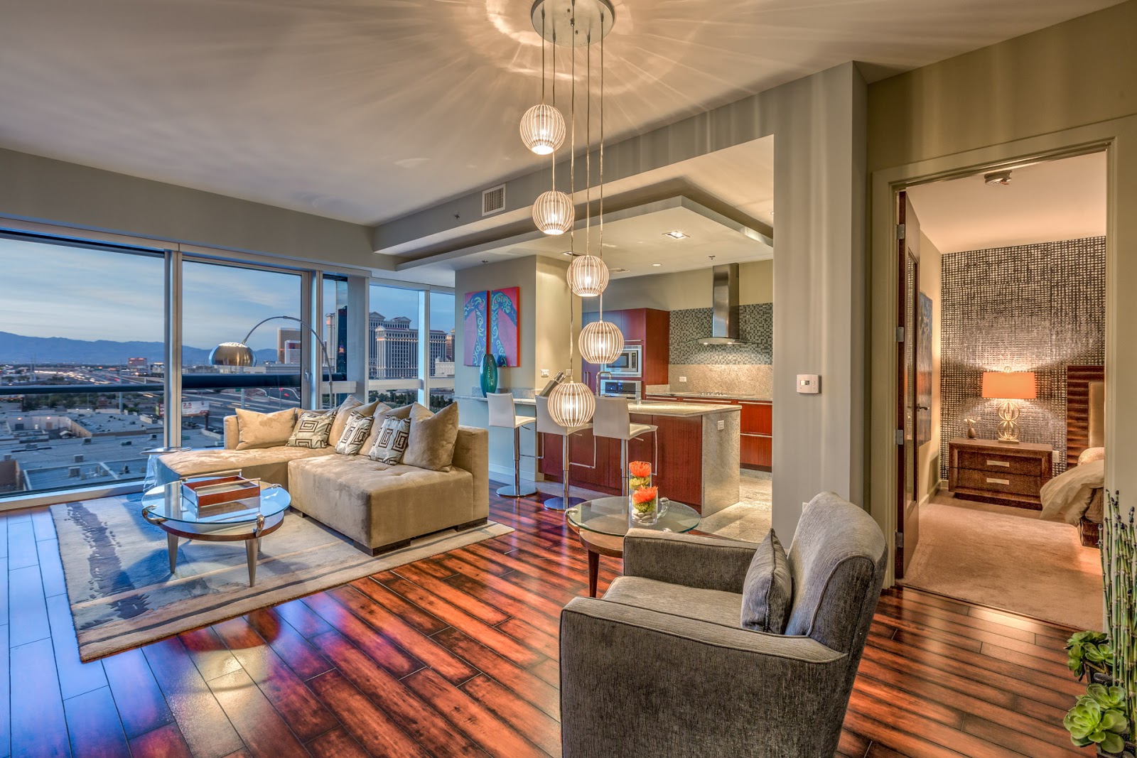 Las Vegas Condos, Strip High Rises, Las Vegas Luxury Real Estate News