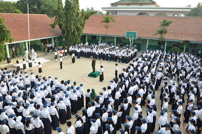 Daftar Alamat Dan Nomor Telepon SEkolah SMP Di Padang