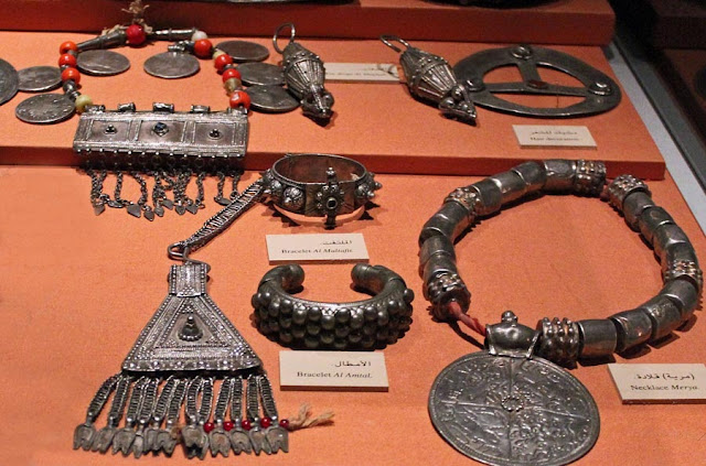 Ancient Arabic necklace and bracelet