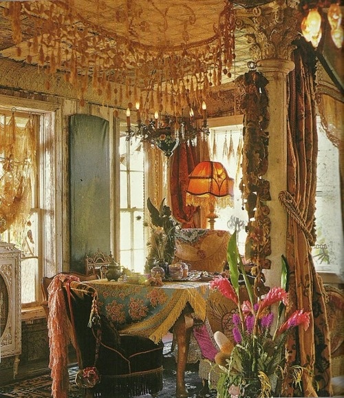 Eye For Design: Decorating Gypsy Chic Style