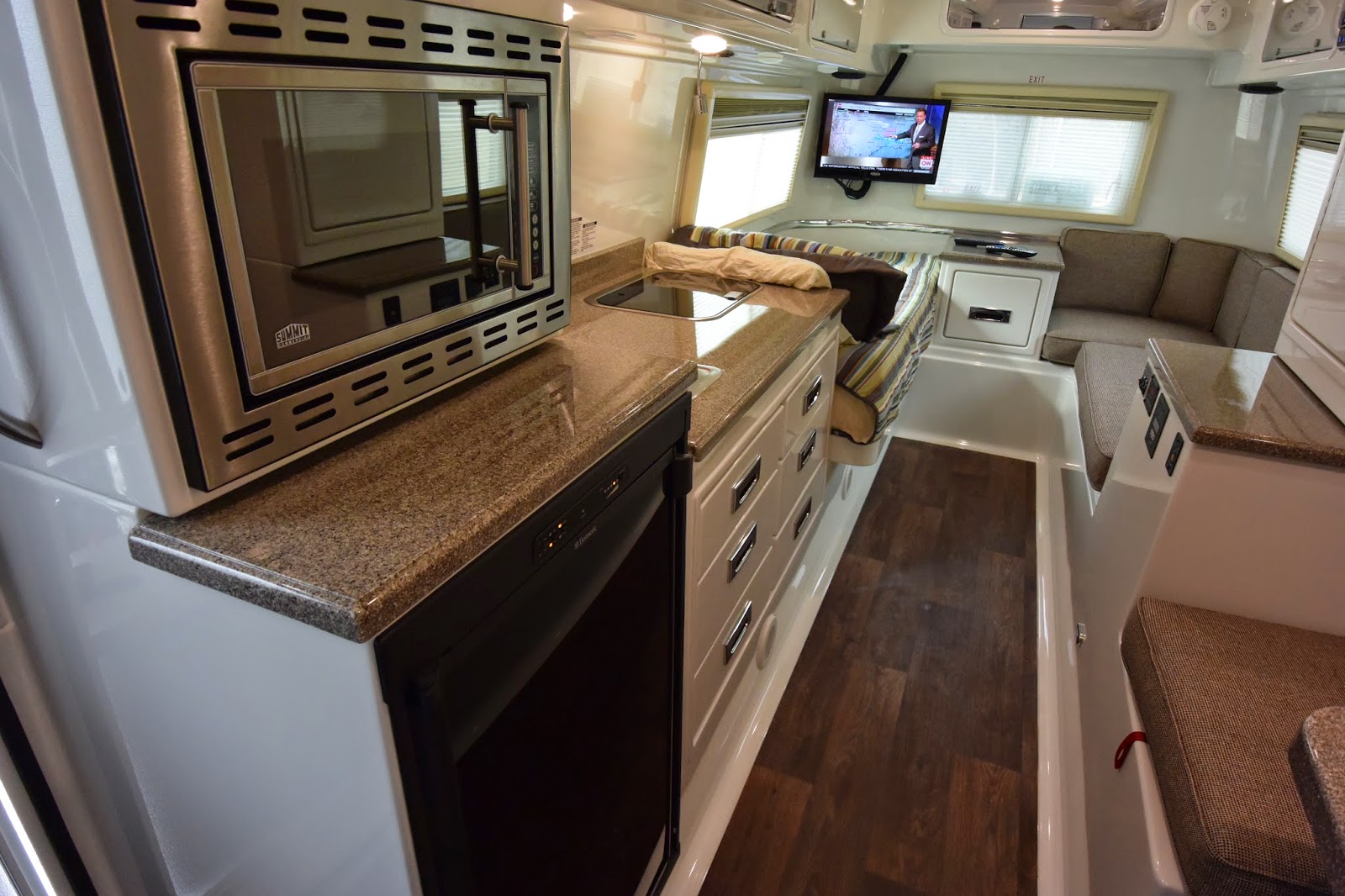 Wincrasher's Travels My New 2015 Oliver Legacy Elite II