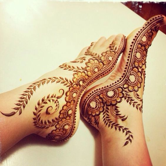 24 Stunning Feet Mehndi Designs for the Bride Bling Sparkle