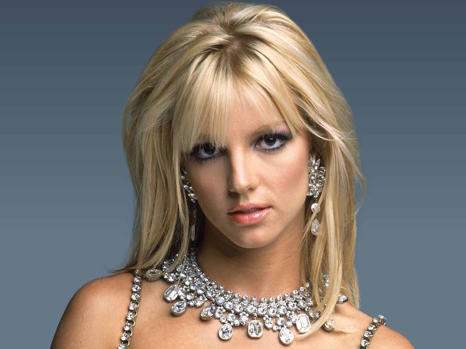 http://4.bp.blogspot.com/-2-GgC1gzI7k/TVuxDyh4wcI/AAAAAAAAAAs/wtoI44wgjms/s1600/Britney-Spears+4.jpg