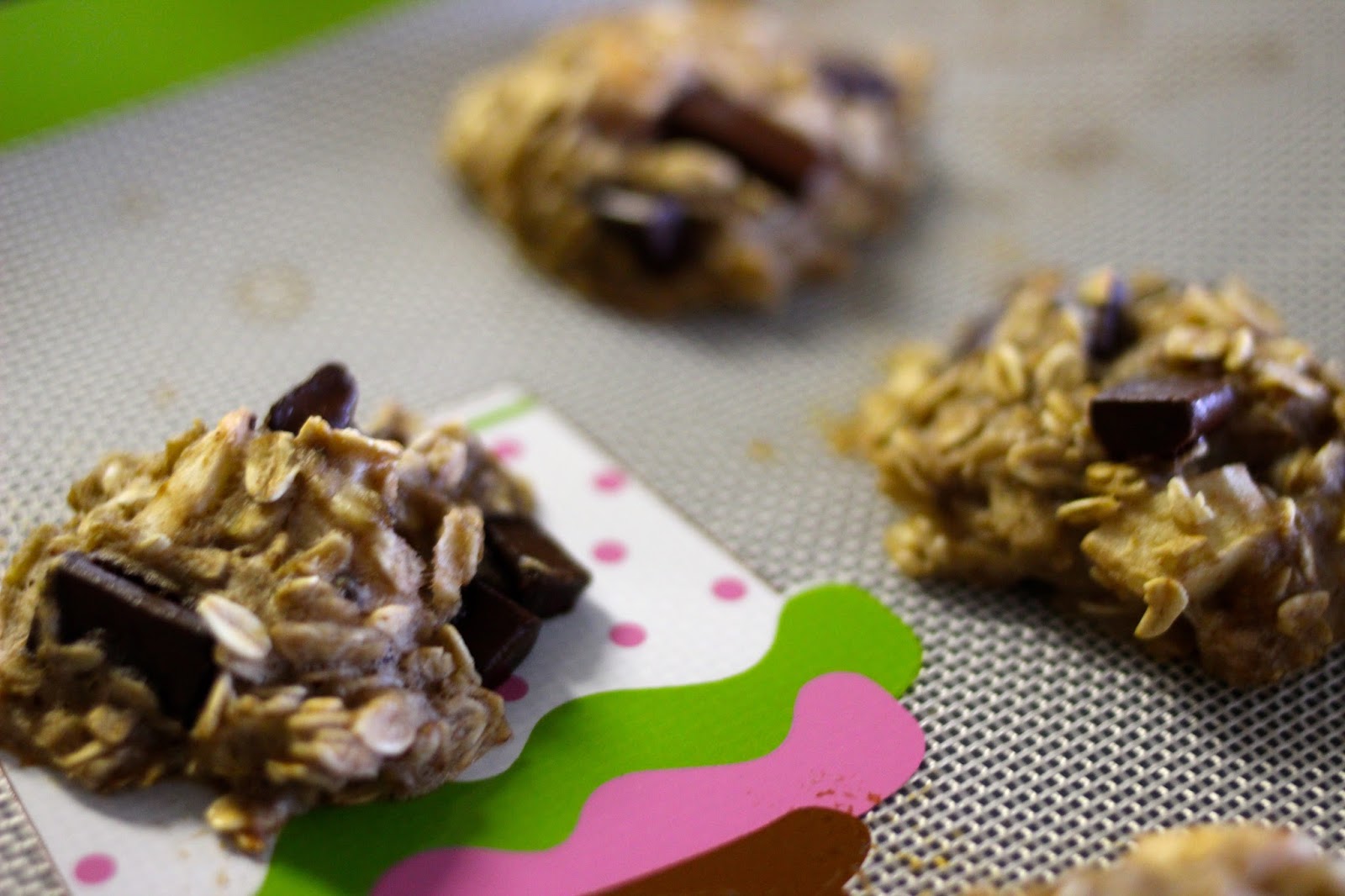 Running Girl Health and Fitness FruitSweetened Flourless Cookie Time