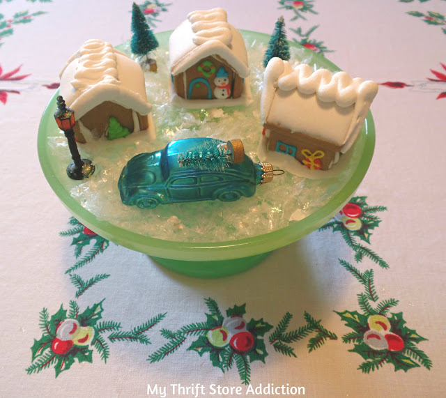 Mini gingerbread house holiday projects