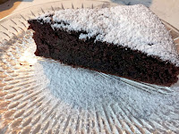 Υγρό κέικ σοκολάτας - by https://syntages-faghtwn.blogspot.gr