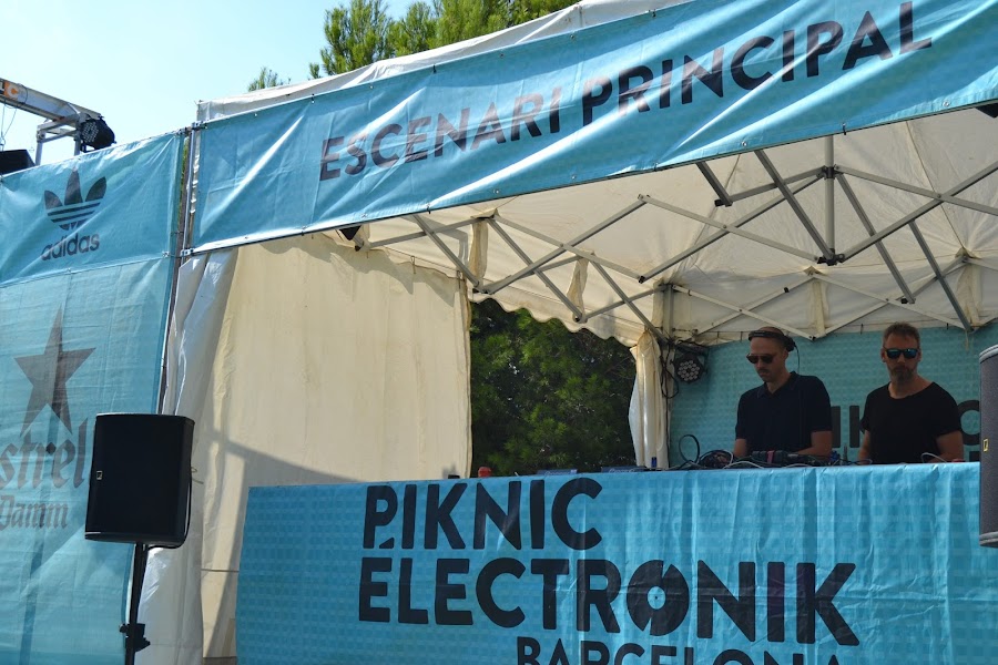 "Piknic Élektronic Barcelona"