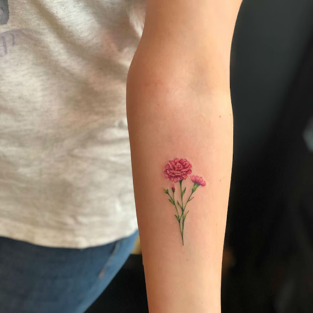 Tatuagens de flores para as mulheres Tatuagens de flores para as mulheres