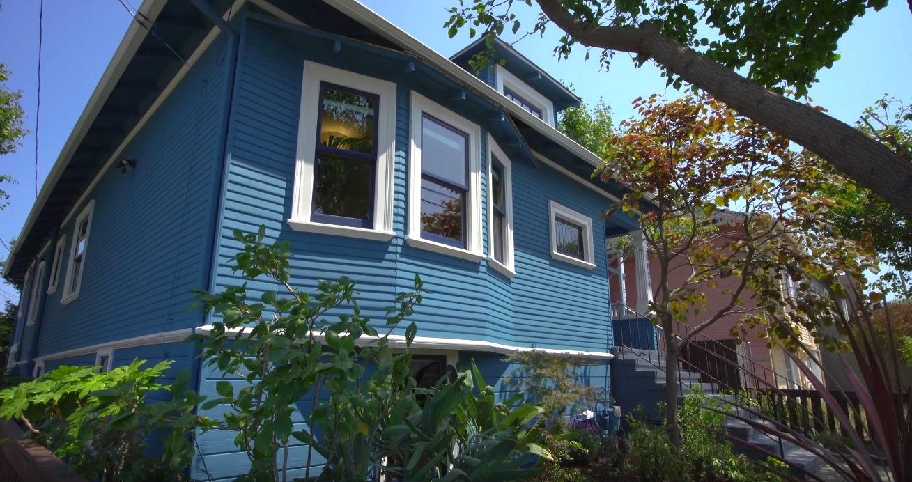 14 Photos vs 5724 Gaskill St, Oakland, CA vs. Home Interior Design Tour
