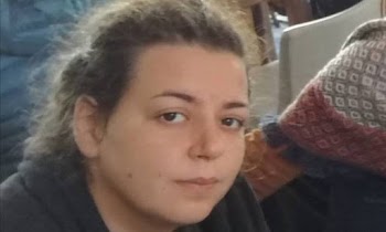 κορίτσι εξάπλωση μουνί