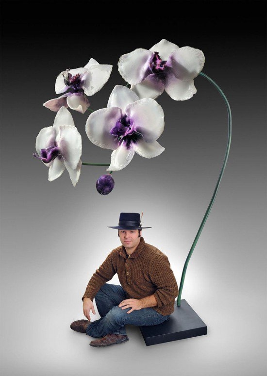 13-Jason-Gamrath-Giant-Glass-Orchids-and-other-Flowers-Sculptures-www-designstack-co