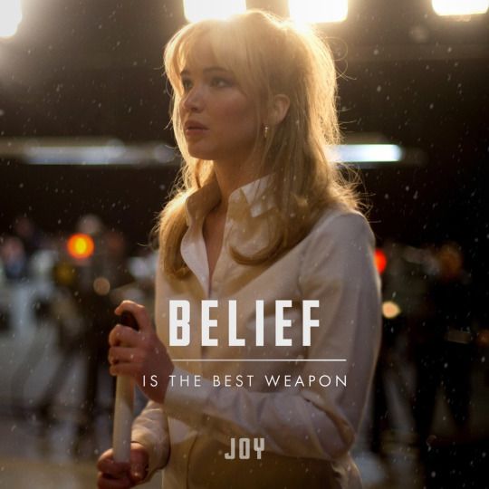 Figurino do filme Joy o nome do sucesso, Jennifer Lawrence imagem de divulgacao Figurino do filme Joy o nome do sucesso, Jennifer Lawrence