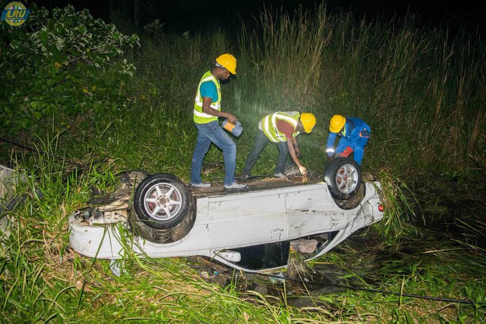 Car somersaults and lands in a ditch after a horrible accident in Lagos
