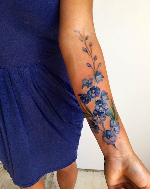 Tatuagens femininas de flores Tatuagens femininas de flores