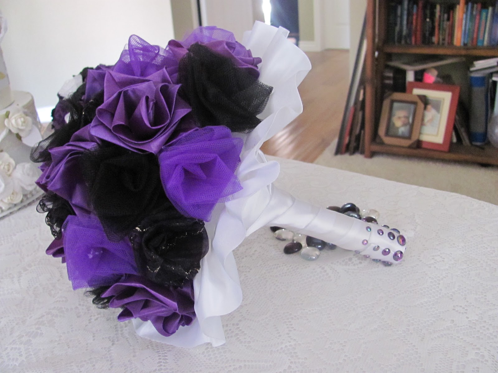 RoyalBashBlog Ribbon Rose / Bouquet Tutorial