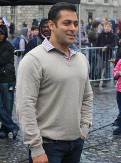 Indian Film Actress Profiles Biodata: Ek Tha Tiger Movie Trailer,Mp3