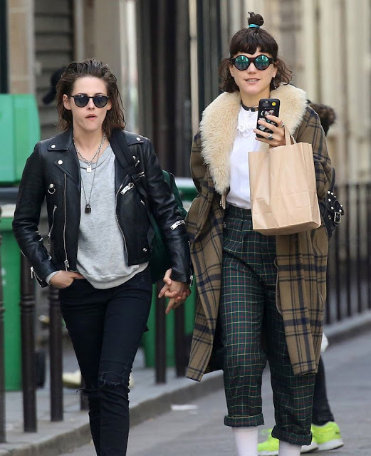Kristen Stewart was spotted kissing another woman! Is she a lesbian? Kristen Stewart was spotted kissing another woman! Is she a lesbian?