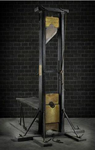 Guillotine5.png