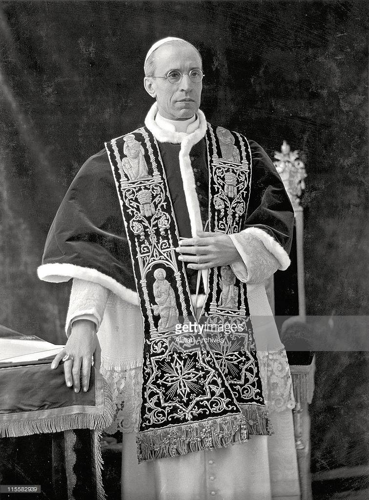 Pius XII, santo subito!