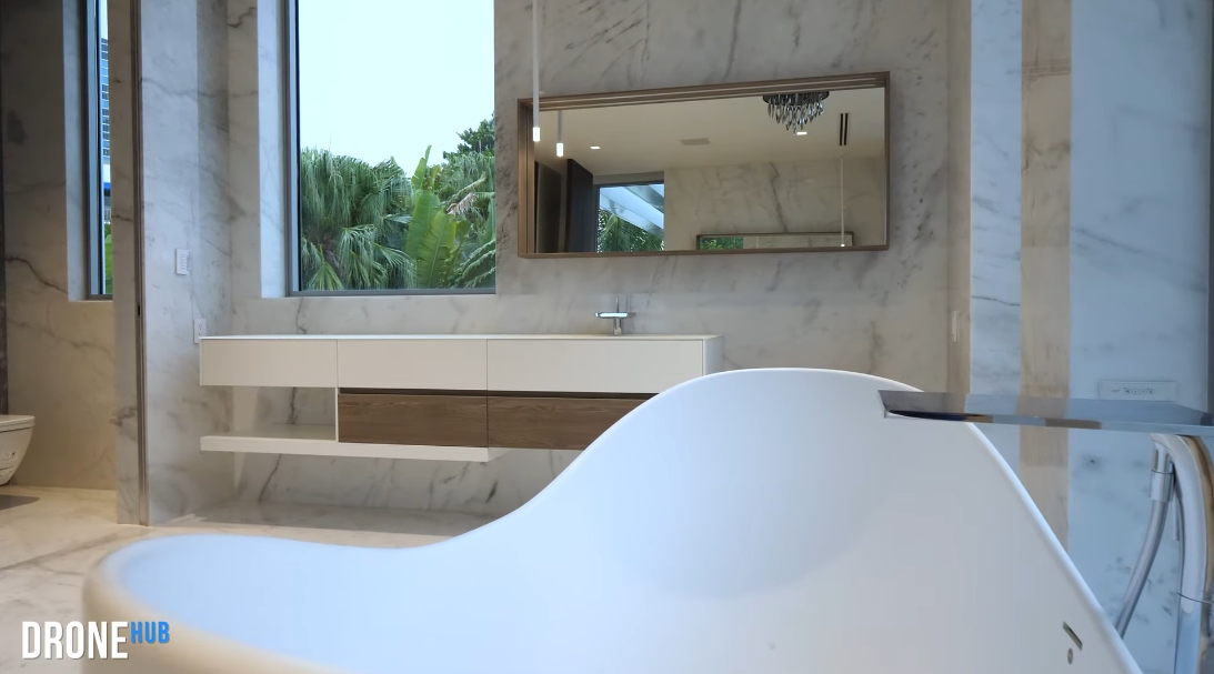 77 Interior Design Photos vs. 580 Sabal Palm Rd, Miami, FL Luxury Mansion Tour
