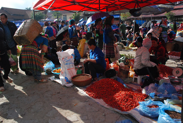 Tham quan chợ Bắc Hà, Lào Cai