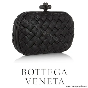 Princess Marie Style BOTTEGA  VENETA Knot Clutch JIMMY CHOO Pumps