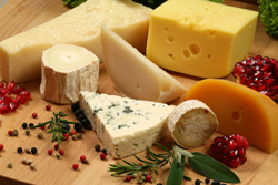 Kaip laikyti ir patiekti sūrį?