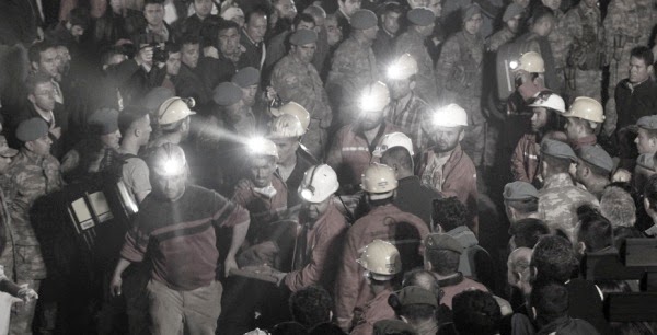 Число жертв взрыва на шахте в Турции достигло 274 человек