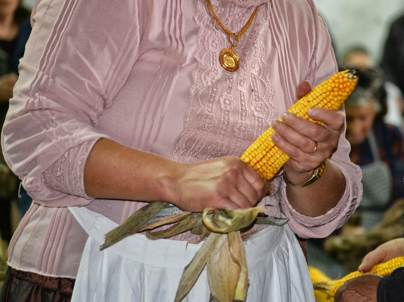 Os olhares da Gracinha! Olhares sobre a descamisada!