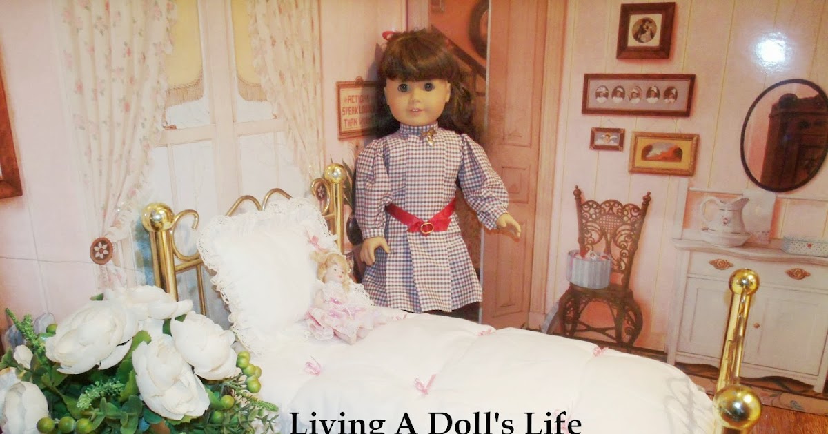 Living A Doll's Life : Samantha's Brass Bed + Nightgown