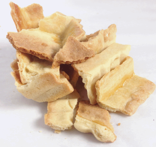 Pieces of Baked Pate Sucree Pieces of Baked Pate Sucree