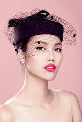 Phun môi màu hồng đỏ Phun môi màu hồng đỏ