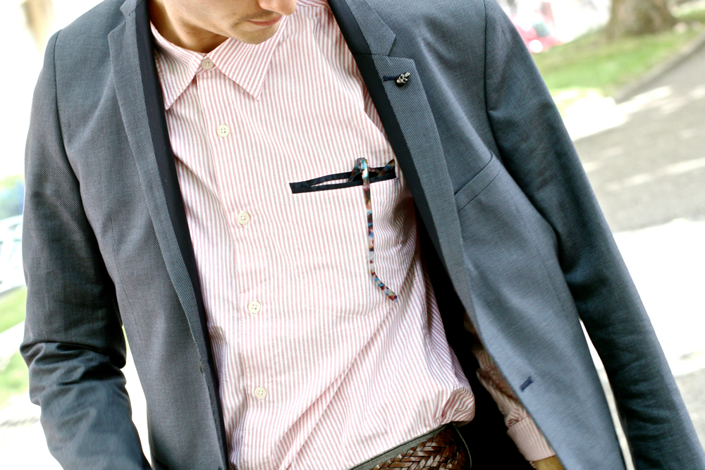BLOG-MODE-HOMME_Preppy-Dandy_anticonformiste-seeconcept_solaire-écharpe-cachemire-chemise-rose_loreak-mendian_heapmonday_frye-company-cordovan2